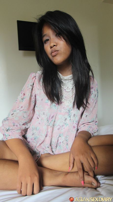 The Asian teen Sandy gets her hairy pussy licked and dicked by a horny guy