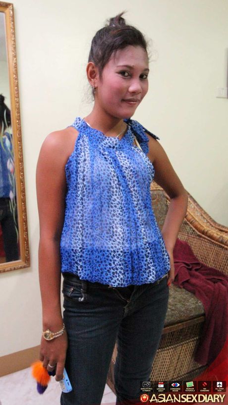 Asian teen Rose gets her pussy licked and banged by a horny guy