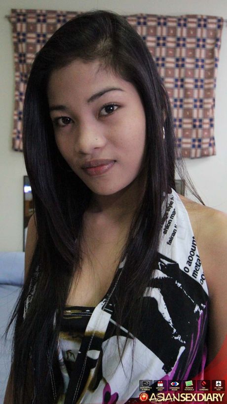 Asian teen with tiny tits Mitch gets her muff licked and dicked hardcore