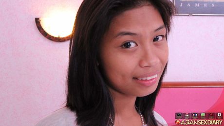 Asian teen Jenelyn gets her pussy screwed by a horny guy