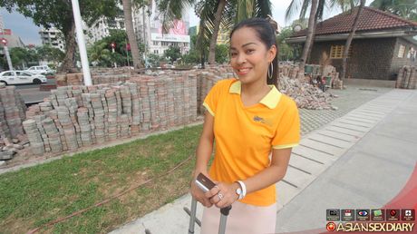 Asian teen Airlady gets her pussy licked and dicked by a horny guy