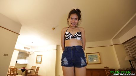 Amateur Asian Mint gets her pussy licked and dicked by a horny guy