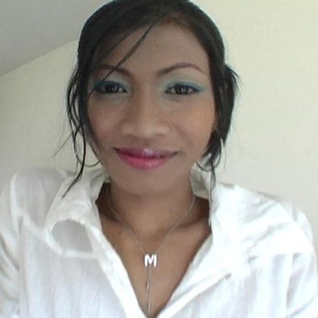 Asian teen Gik gets her pierced pussy licked and dicked by a horny guy