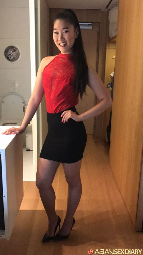 The Asian teen Katana gets her pussy licked and dicked by a horny guy