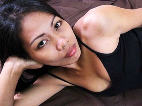 Amateur Asian Aurora Winters gets her pussy licked and dicked by her man