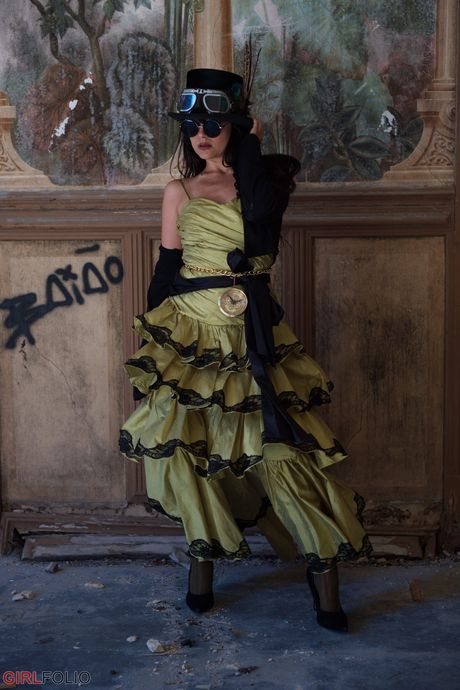 Asian teen Sophia Jade strips to her pantyhose and shows her big juggs