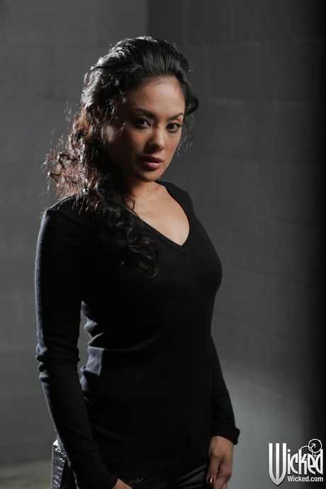 Luscious malaysian milf Kaylani Lei uncovers tiny tits while taking off her clothes