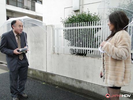 Excellent women Jun Sena and Asakura Kotomi in amazing threesome outdoor