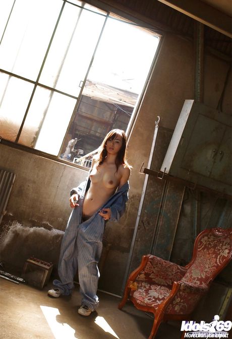 Foxy japanese teen Hikaru Koto exhibits small tits and hot butt