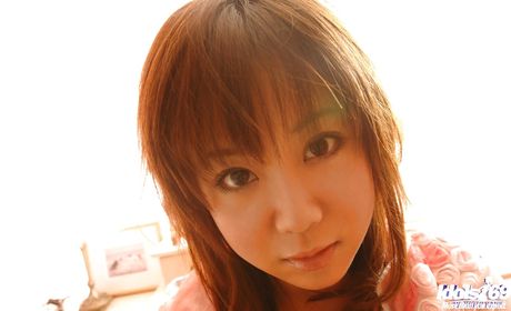 Stunning japanese babe Maki in underwear exposing big knockers and sexy butt