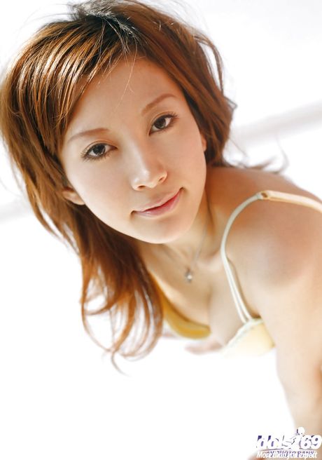 Very attractive japanese teen Seri in sexy hot undies